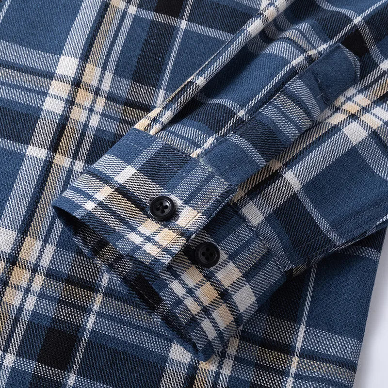 "Beeckhoven™ | Bekväm Herrskjorta" can be rewritten as "Beeckhoven™ | Comfortable Men's Shirt".