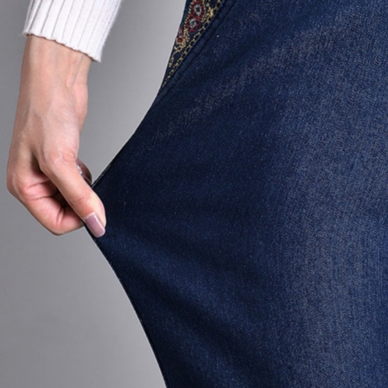Damjeans med sidofickor och elastisk midja